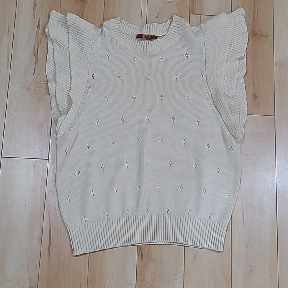 Belldini women's medium beige knit shirt